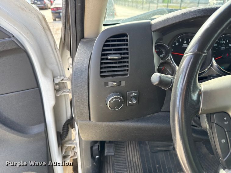 image for item HI9375 2012 Chevrolet Silverado 1500 Crew Cab pickup truck