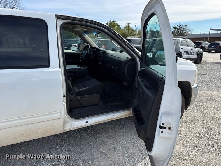 image for item HI9375 2012 Chevrolet Silverado 1500 Crew Cab pickup truck