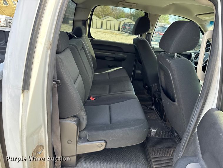 image for item HI9375 2012 Chevrolet Silverado 1500 Crew Cab pickup truck