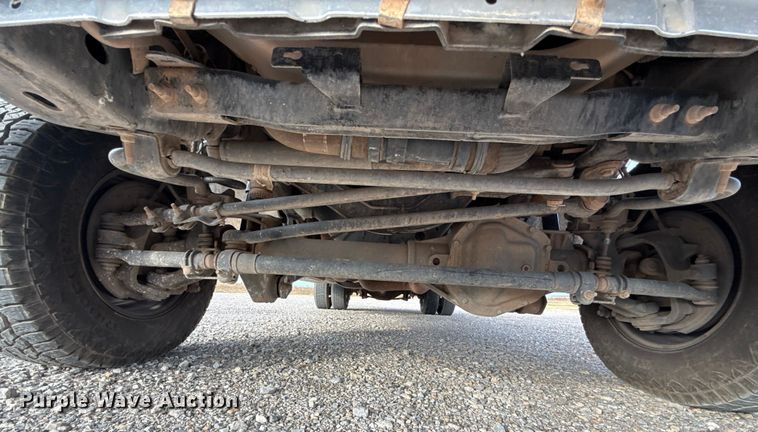 image for item HI9377 2017 Ford F350 Super Duty XL flatbed pickup truck