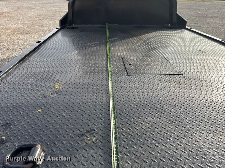 image for item HI9377 2017 Ford F350 Super Duty XL flatbed pickup truck