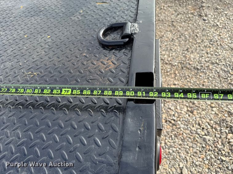 image for item HI9377 2017 Ford F350 Super Duty XL flatbed pickup truck