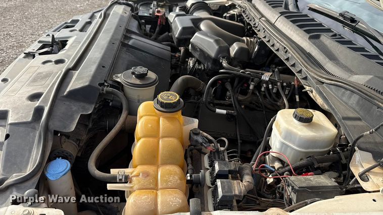 image for item HI9377 2017 Ford F350 Super Duty XL flatbed pickup truck