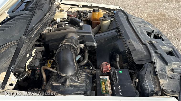 image for item HI9377 2017 Ford F350 Super Duty XL flatbed pickup truck