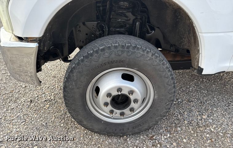 image for item HI9377 2017 Ford F350 Super Duty XL flatbed pickup truck