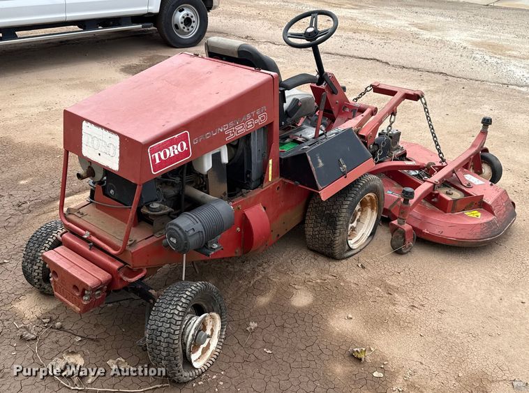 image for item HI9379 Toro Groundsmaster 328-D lawn mower