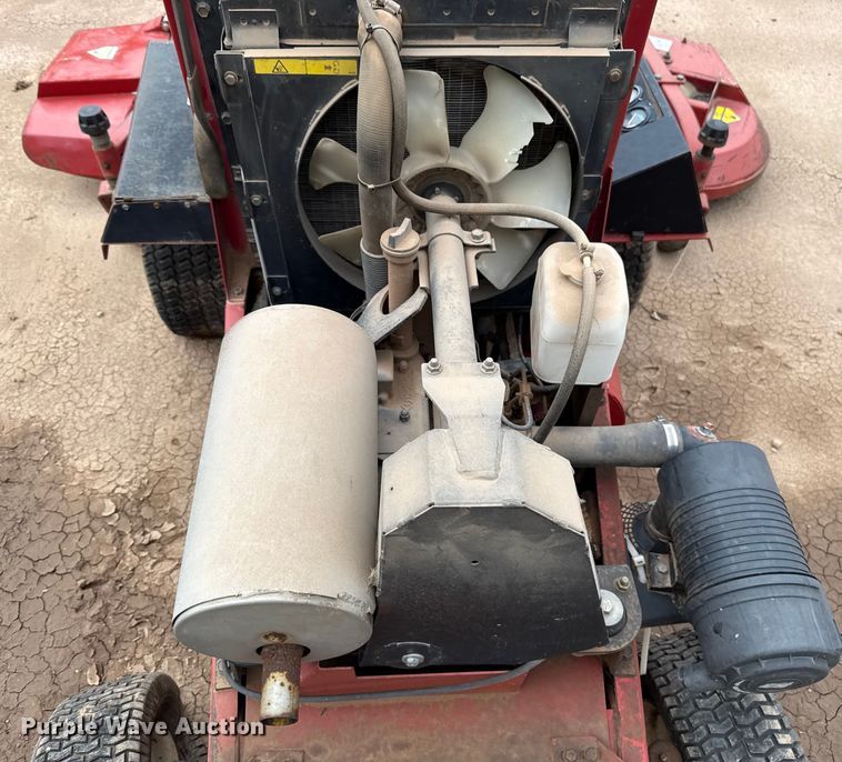 image for item HI9379 Toro Groundsmaster 328-D lawn mower