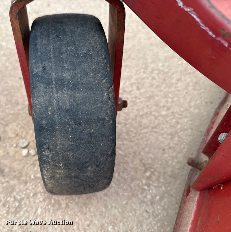 image for item HI9379 Toro Groundsmaster 328-D lawn mower