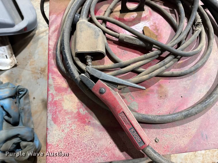 image for item HI9391 Lincoln Electric DC-400 welder