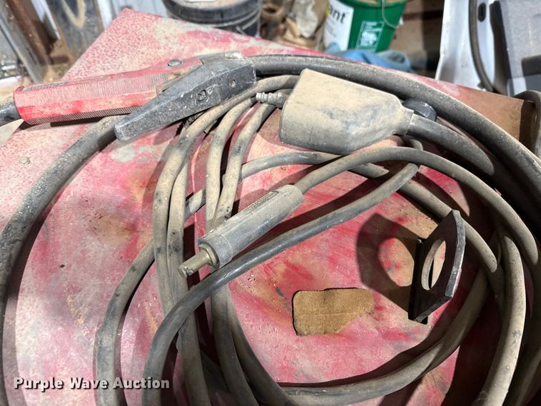 image for item HI9391 Lincoln Electric DC-400 welder