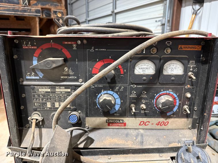 image for item HI9391 Lincoln Electric DC-400 welder