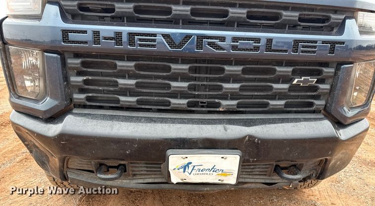 image for item HI9397 2021 Chevrolet Silverado 2500HD Crew Cab flatbed pickup truck