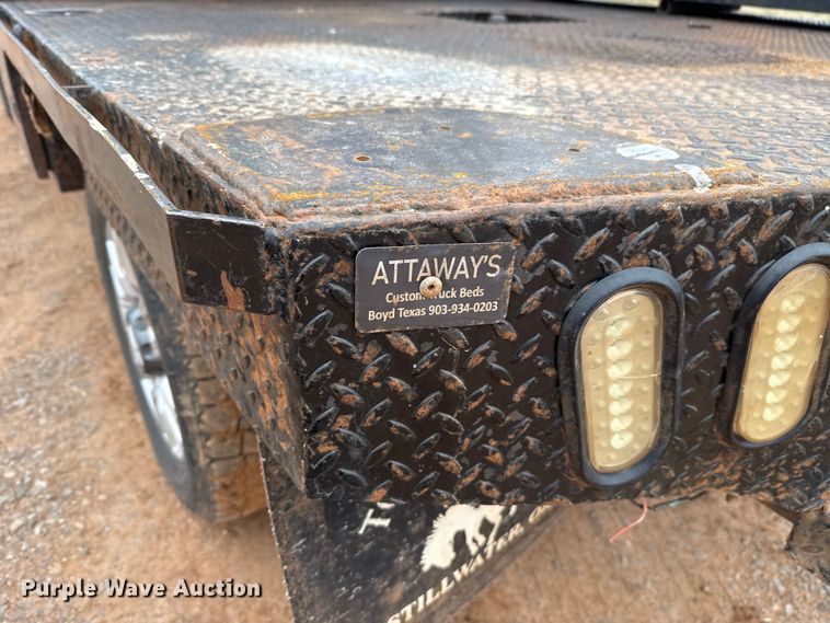 image for item HI9397 2021 Chevrolet Silverado 2500HD Crew Cab flatbed pickup truck