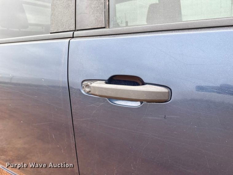 image for item HI9397 2021 Chevrolet Silverado 2500HD Crew Cab flatbed pickup truck