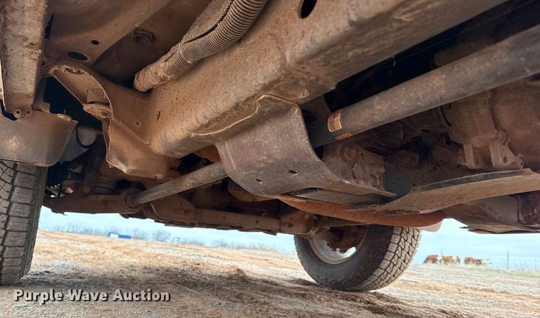 image for item HI9397 2021 Chevrolet Silverado 2500HD Crew Cab flatbed pickup truck