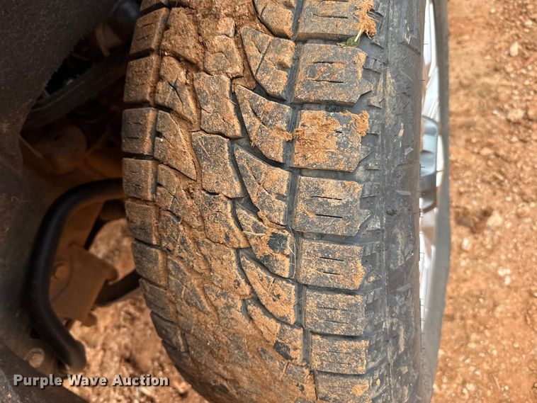 image for item HI9397 2021 Chevrolet Silverado 2500HD Crew Cab flatbed pickup truck