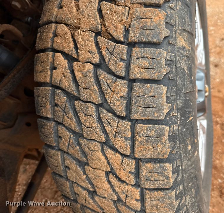 image for item HI9397 2021 Chevrolet Silverado 2500HD Crew Cab flatbed pickup truck