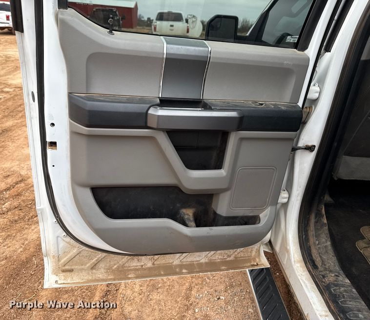 image for item HI9398 2018 Ford F150 SuperCrew pickup truck