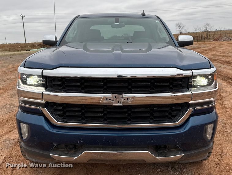 image for item HI9399 2018 Chevrolet Silverado 1500 Crew Cab pickup truck