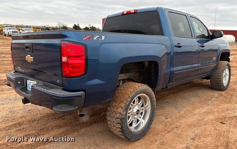 image for item HI9399 2018 Chevrolet Silverado 1500 Crew Cab pickup truck