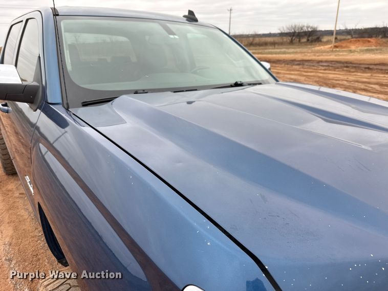 image for item HI9399 2018 Chevrolet Silverado 1500 Crew Cab pickup truck