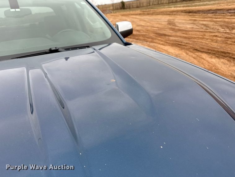 image for item HI9399 2018 Chevrolet Silverado 1500 Crew Cab pickup truck