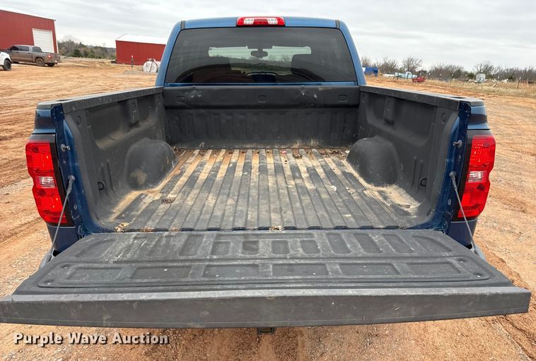 image for item HI9399 2018 Chevrolet Silverado 1500 Crew Cab pickup truck