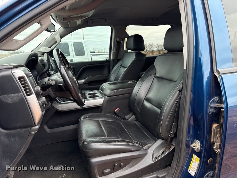 image for item HI9399 2018 Chevrolet Silverado 1500 Crew Cab pickup truck