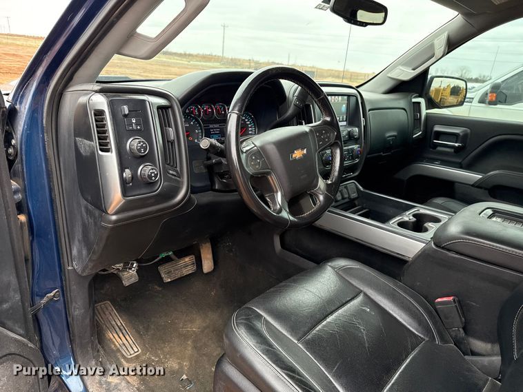 image for item HI9399 2018 Chevrolet Silverado 1500 Crew Cab pickup truck