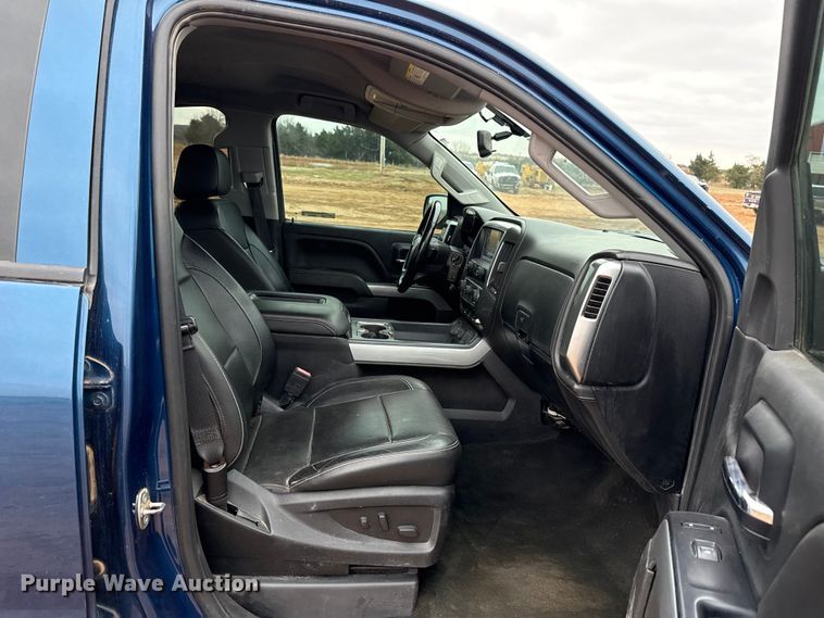 image for item HI9399 2018 Chevrolet Silverado 1500 Crew Cab pickup truck