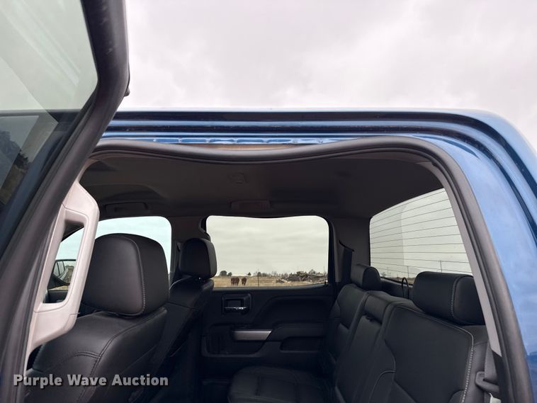 image for item HI9399 2018 Chevrolet Silverado 1500 Crew Cab pickup truck