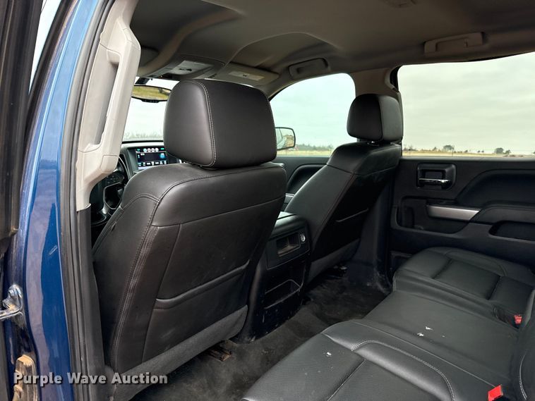 image for item HI9399 2018 Chevrolet Silverado 1500 Crew Cab pickup truck