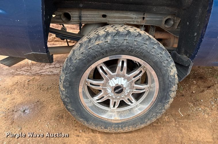 image for item HI9399 2018 Chevrolet Silverado 1500 Crew Cab pickup truck