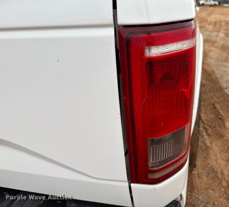 image for item HI9400 2015 Ford F150 SuperCrew pickup truck