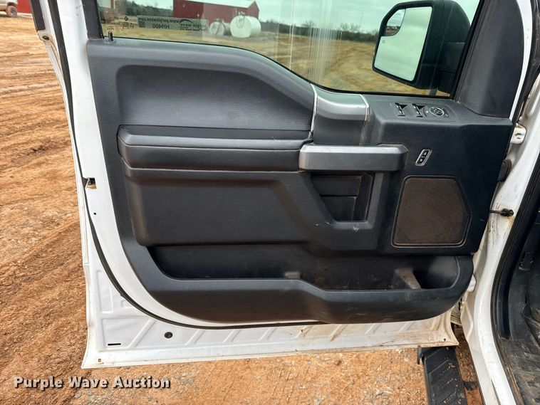 image for item HI9400 2015 Ford F150 SuperCrew pickup truck