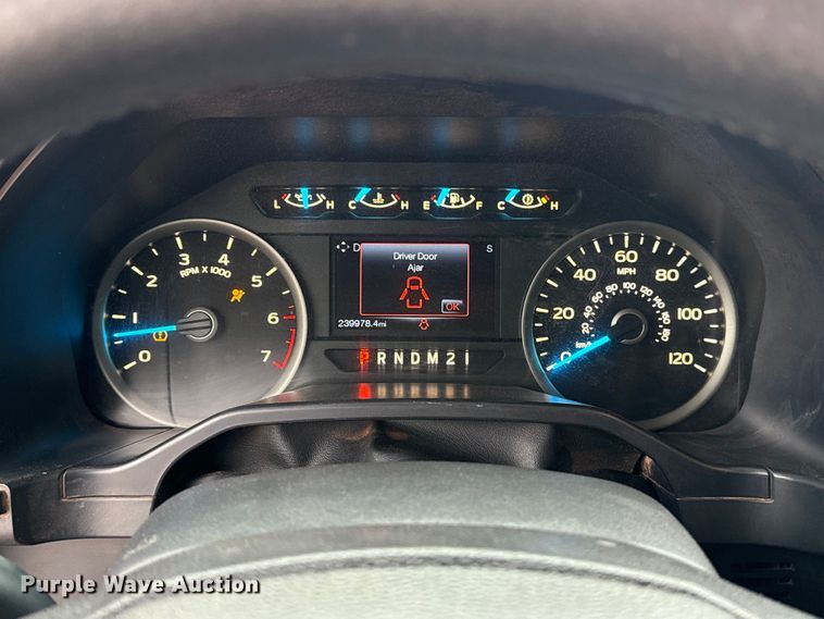 image for item HI9400 2015 Ford F150 SuperCrew pickup truck