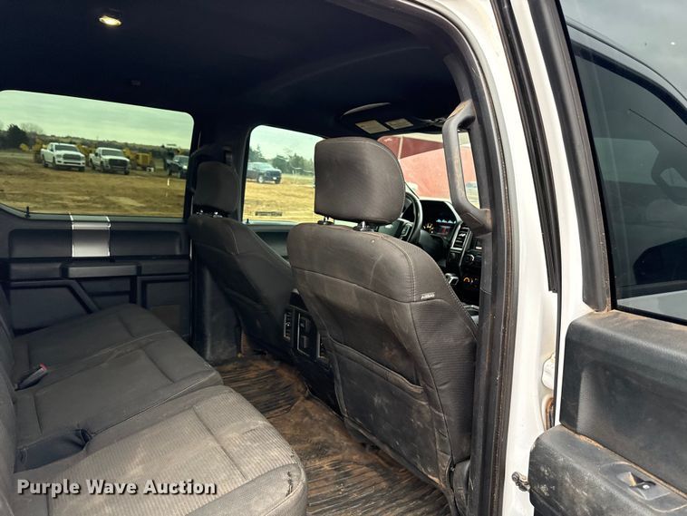 image for item HI9400 2015 Ford F150 SuperCrew pickup truck