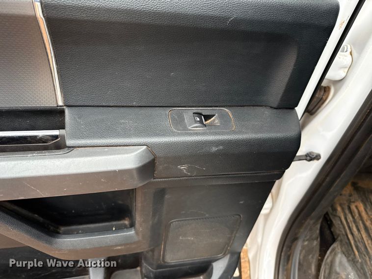 image for item HI9400 2015 Ford F150 SuperCrew pickup truck