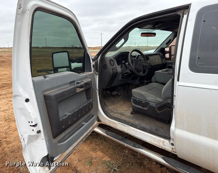 image for item HI9401 2012 Ford F250 Super Duty SuperCab pickup truck