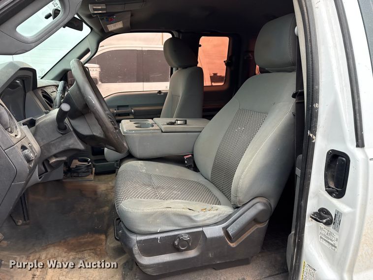 image for item HI9401 2012 Ford F250 Super Duty SuperCab pickup truck