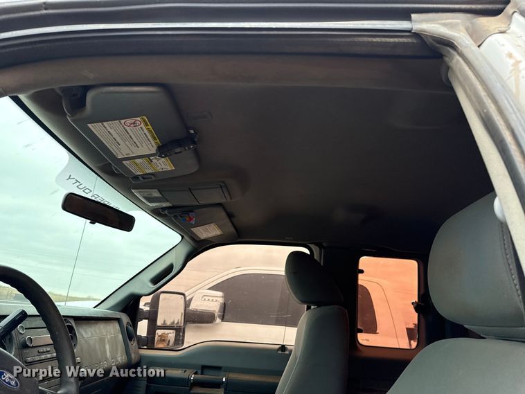 image for item HI9401 2012 Ford F250 Super Duty SuperCab pickup truck