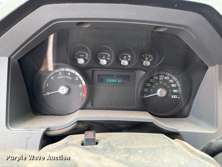 image for item HI9401 2012 Ford F250 Super Duty SuperCab pickup truck