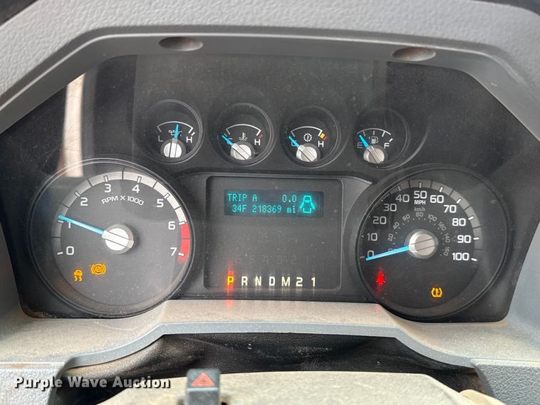 image for item HI9401 2012 Ford F250 Super Duty SuperCab pickup truck