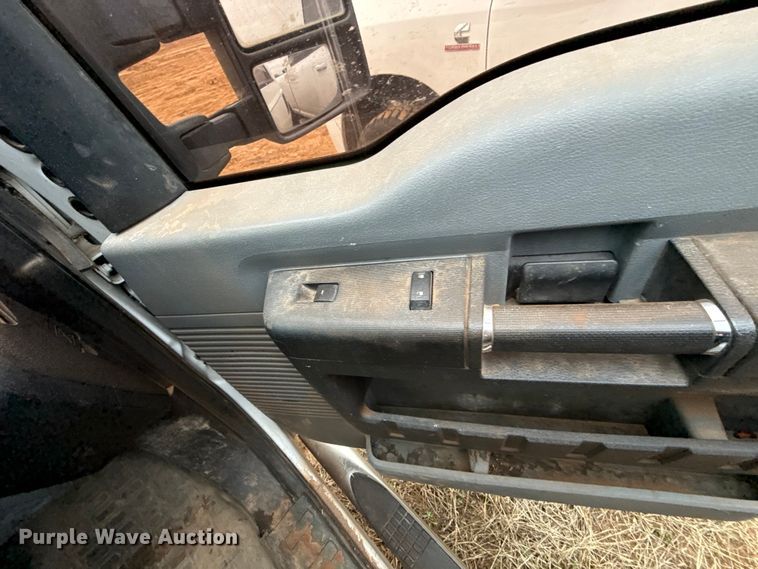 image for item HI9401 2012 Ford F250 Super Duty SuperCab pickup truck