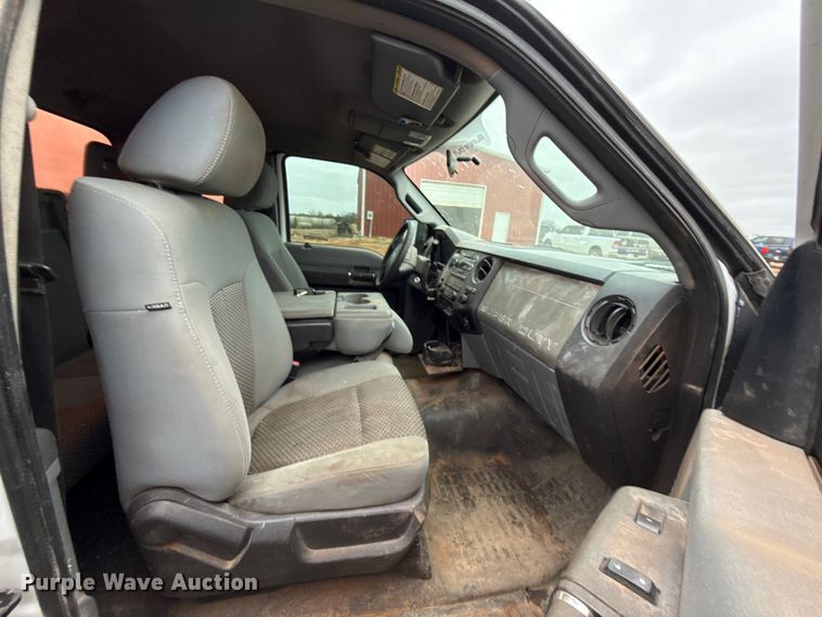 image for item HI9401 2012 Ford F250 Super Duty SuperCab pickup truck