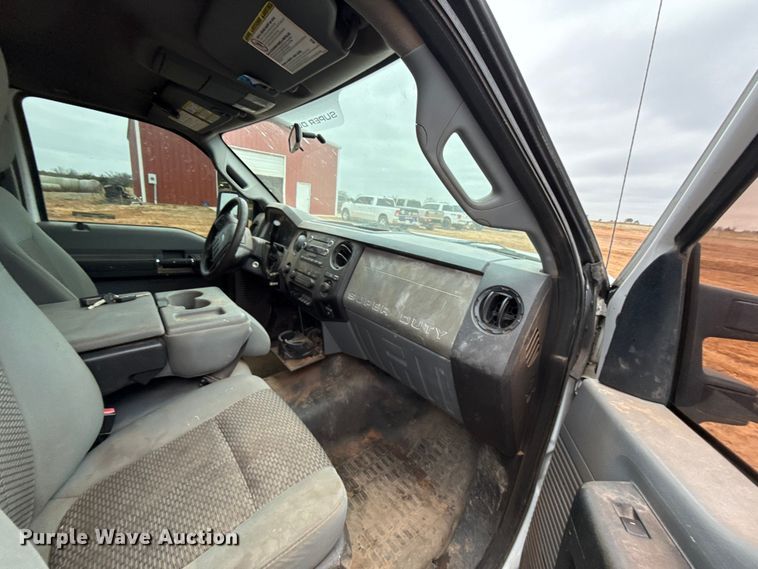 image for item HI9401 2012 Ford F250 Super Duty SuperCab pickup truck