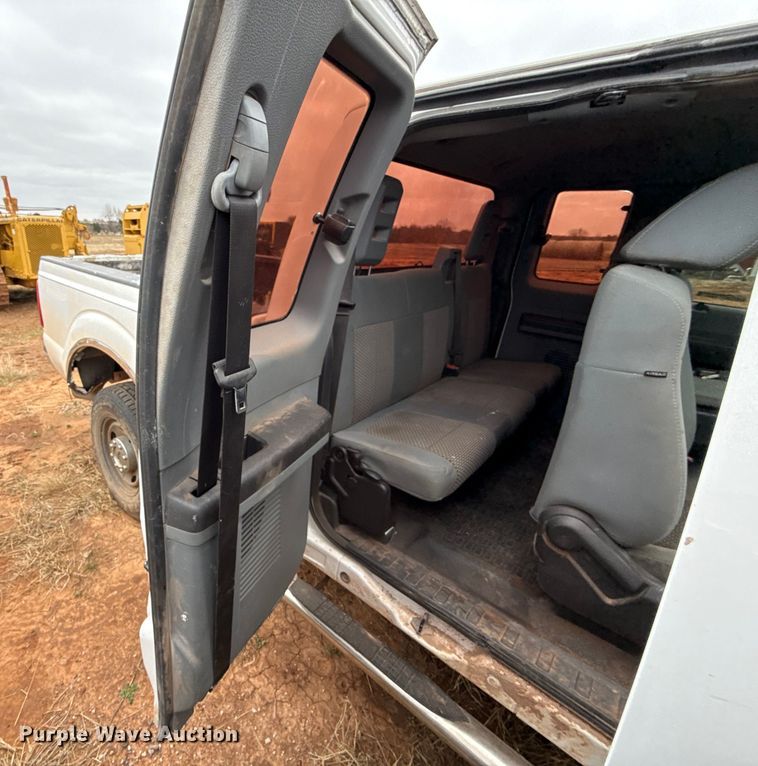 image for item HI9401 2012 Ford F250 Super Duty SuperCab pickup truck