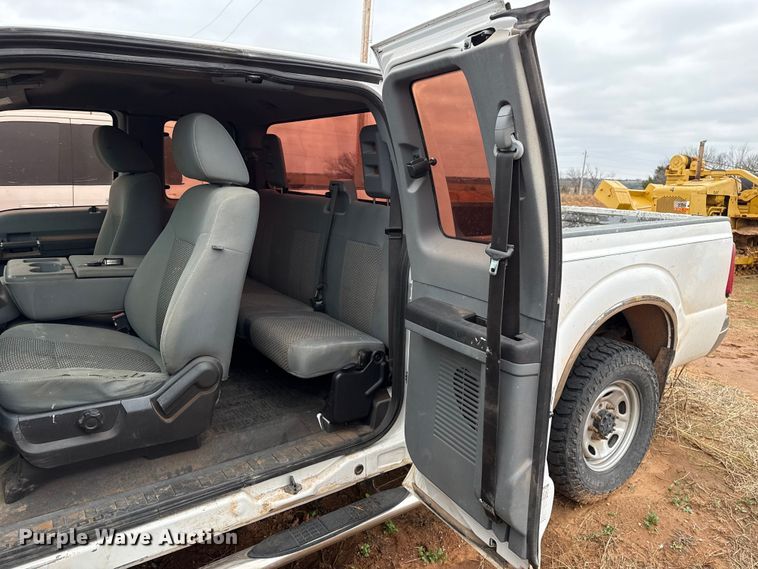 image for item HI9401 2012 Ford F250 Super Duty SuperCab pickup truck