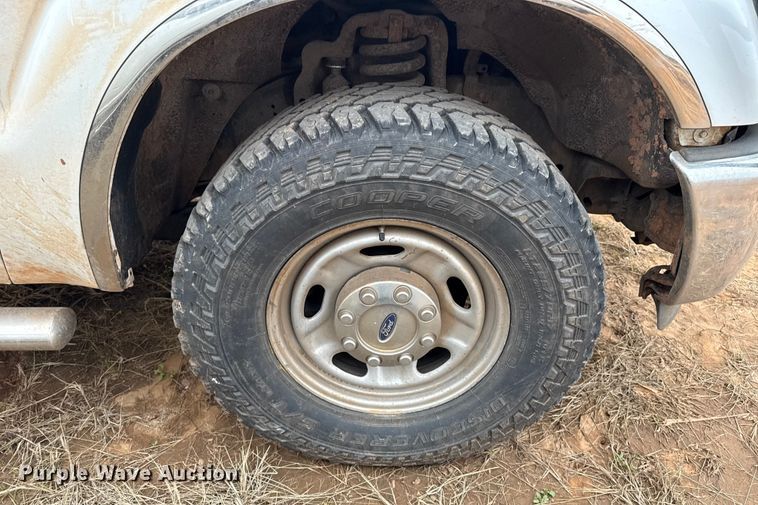 image for item HI9401 2012 Ford F250 Super Duty SuperCab pickup truck