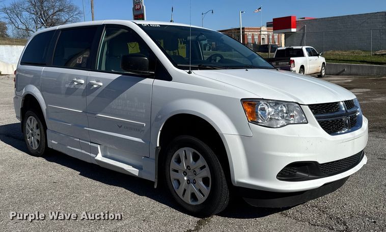 image for item HI9403 2017 Dodge Grand Caravan handicap accessible van